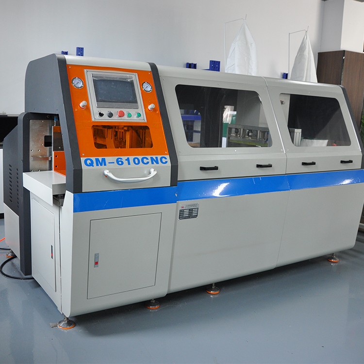 自動化鋁型材切割機 自動化鋁型材切割機