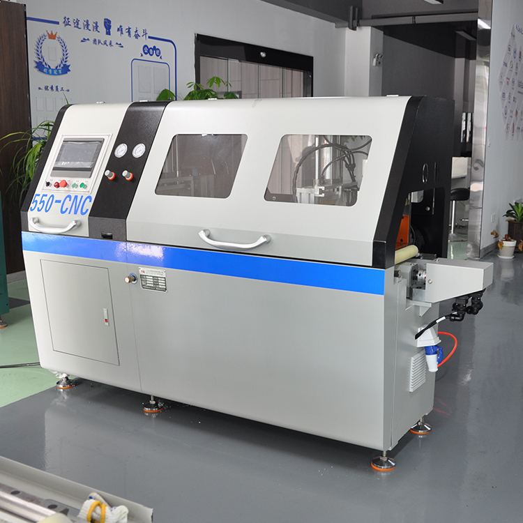 550無尾料分離式全自動切鋁機主圖13 550無尾料分離式全自動切鋁機主圖13