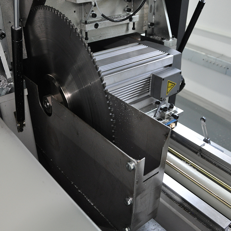 610無尾料分離式全自動切鋁機細節圖6 610無尾料分離式全自動切鋁機細節圖6