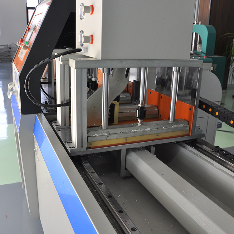 500全自動切鋁機(jī)細(xì)節(jié)圖10